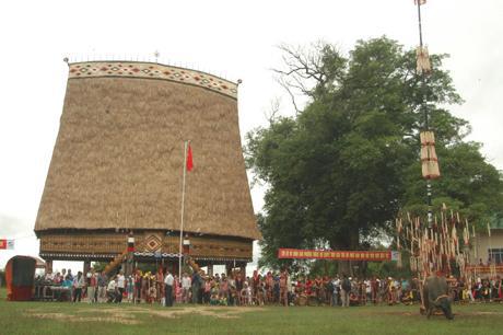 Largest Rong house in Central Highlands inaugurated